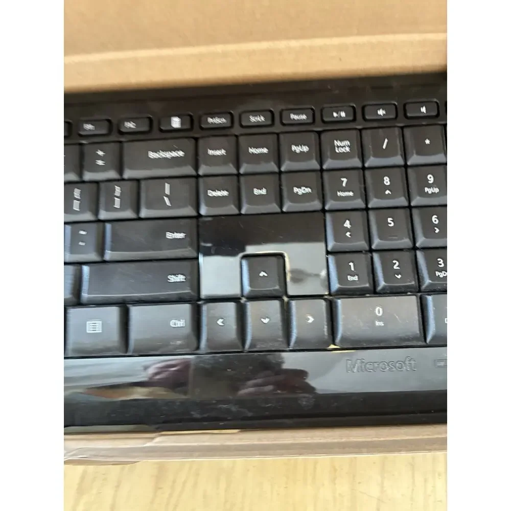 Microsoft Desktop 850 Full-size Wireless Keyboard Mouse USB Bundle Black